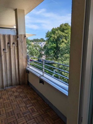 Suchen Nachmieter für unsere 4 Zimmer mit Balkon und EBK -Siemensstadt