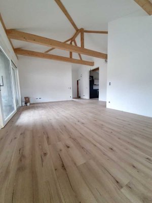 Wohnung mit Einbauküche und Balkon: ansprechende 3-Zimmer-DG-Wohnung in Friesenheim