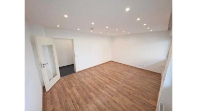 Saniert: Sep. Küche m. Fenster! Mühlburg | EBK | Fernwärme | Frei | Sofort Einziehen | 0% Prov.