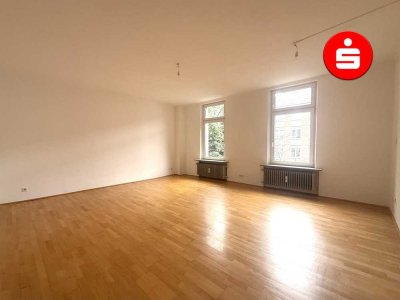 Charmante 3-Zimmer-Altbauwohnung in Nürnberg mit Balkon