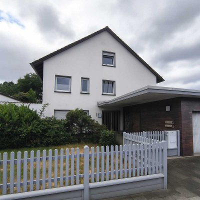 Helle 3-Zimmer-Dachgeschosswohnung – Kelkheim Taunus (befristet bis 31.07.2030)