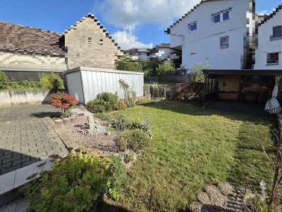 Doppelhaushälfte mit Charme, viel Platz, schönem Grundstück und idyllischem Bachzugang in Lautertal
