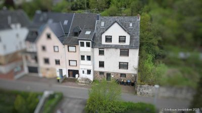 MFH 496 m², Sanierungsobjekt mit Zukunft, 1.051 m² Grundstück in Bestlage von Bad Münstereifel!