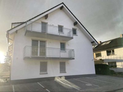 Stilvolle Wohnung mit drei Zimmern und Balkon in Worms