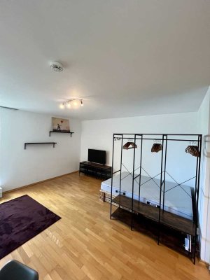 Moderne 1-Zimmer-Wohnung in Top-Lage am Königsplatz – Untervermietung mit Option auf reguläre Miete