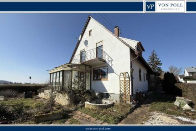 Sanierungsbedürftige Immobilie mit Garage und viel Potenzial in Ortsrandlage