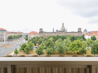 Lichtdurchflutete Wohnkultur mit Loggia und moderner Ausstattung – stilvoll wohnen und genießen