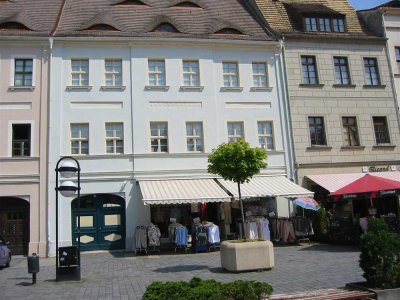3-Raum-Wohnung mit blick auf den Markt, in der nähe vom Schloss Hartenfels.