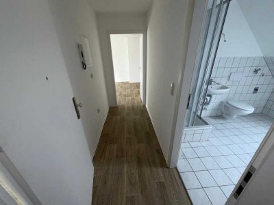 +++ Helle 2 Zimmer-Dachgeschoss-Wohnung +++