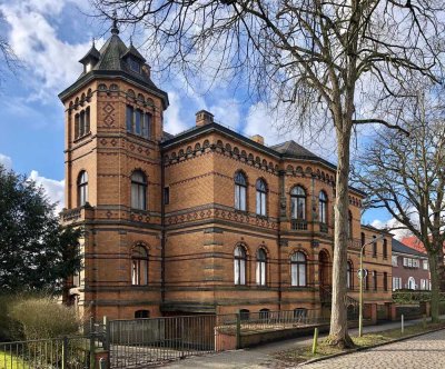 Einzigartiges Anwesen: Denkmalgeschützte Villa mit traumhaftem Weser-Blick in Bremen-Vegesack