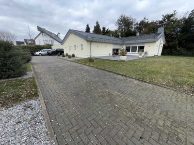 Exklusive Lage – Luxus-Bungalow in bester Wohnlage von Mönchengladbach