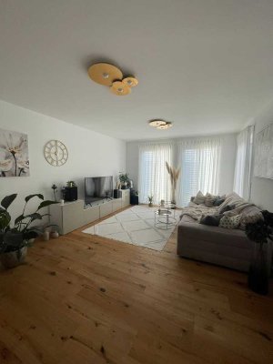 Stilvolle Neubau 3-Zimmer-Wohnung mit luxuriöser Innenausstattung mit EBK in Wiesbaden