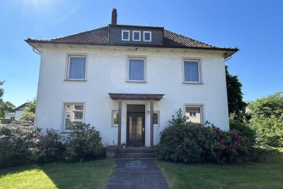 Großzügiges Einfamilienhaus mit historischem Charme!
