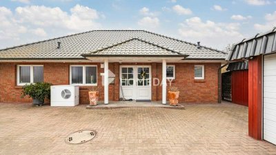 Energieeffizienter Bungalow in Grömitz mit PV-Anlage und Wintergarten in Strandnähe