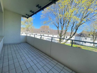***Erdgeschoss & Tageslichtbad & Balkon in super Lage***