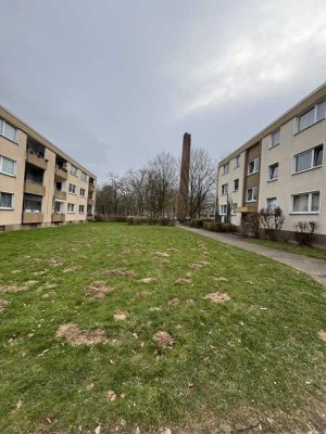 ~ ERGESCHOSSWOHNUNG mit BALKON und 3 ZIMMERN ~