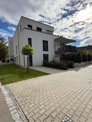 Exklusive Erdgeschosswohnung mit großem Garten in Schwabmünchen "Stellplatz und TG platz"
