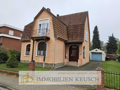 Preis deutlich gesenkt ! Große Stadtvilla mit viel Platz, Megagroßer Garten + Nebengebäude