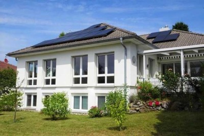 Herrliches EFH mit Büro/Praxis und Wellnessbereich