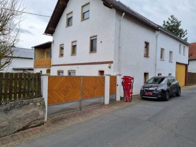Ideal für eine größere Familie oder Wohnen und Arbeiten auf einem Grundstück