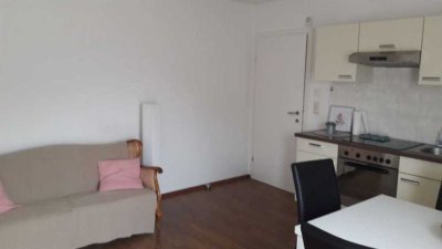 Stilvolle, gepflegte 1,5-Raum-Wohnung mit Einbauküche in Lauf an der Pegnitz