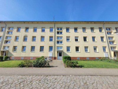 Geräumige 2-Raum-Wohnung mit Balkon und Blick ins Grüne!
