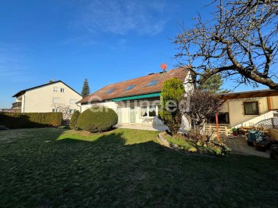 Geräumiges, voll unterkellertes Einfamilienhaus mit Garten und Terrassen in Baiersdorf