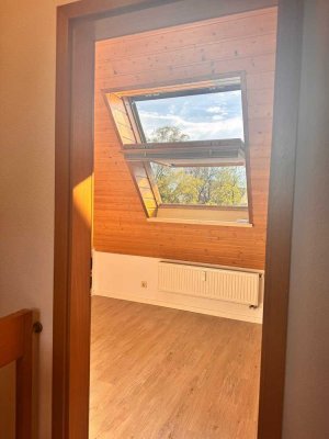 Exklusive 4-Raum-Maisonette-Wohnung mit Balkon mitten in Wertingen