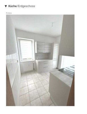 1,5-Raum WE mit Balkon u. EBK