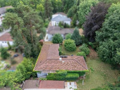 Rarität in Alterlangen: 7-Zi-Bungalow mit Garten und Garage