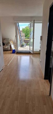 Exklusive, gepflegte 3-Zimmer-Dachgeschosswohnung mit Balkon in Lehrte