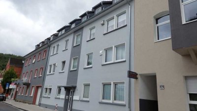 schöne, modernisierte und zentral gelegene Wohnung mit Balkon in Siegen-Weidenau