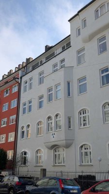 DG Wohnung * 2 Balkone * direkt am Elisabethmarkt * Maxvorstadt * Pärchen / 2er WG geeignet