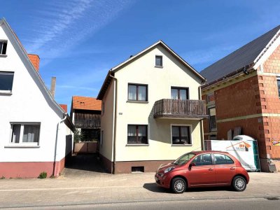 Freistehendes Einfamilienwohnhaus im Herzen von  Rot