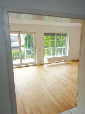 Große, helle und ruhige 4 Zimmer Maisonettewohnung mit S/O-Balkon von privat in Bonn-Röttgen