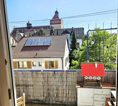 * 4-Zimmer-Wohnung mit Balkon und Stellplatz *