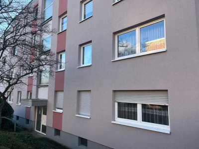 Komplett + NEU sanierte  4-Zimmer-Wohnung mit Balkon in Wiesbaden Freudenberg