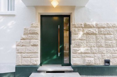von privat - Erstbezug nach Sanierung elegante 2-Zimmerwohnung 100 m² Frankfurter- Westend