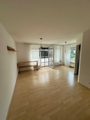 Stilvolle, gepflegte 2-Raum-Wohnung mit Einbauküche in Friedrichshafen