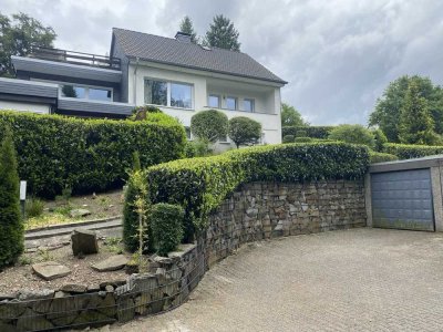 Einfamilienhaus in Haßlinghausen mit Garten, Terrasse und Kamin