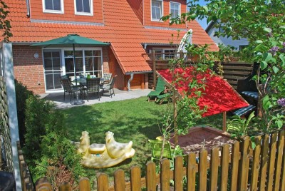 Sofort einziehen oder vermieten: Doppelhaushälfte in ruhiger Villenlage 300m zur Müritz