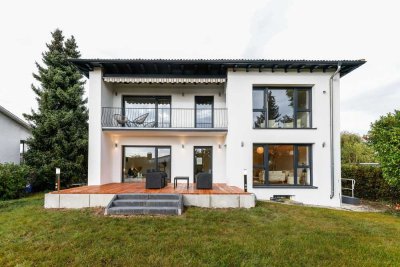 Traumwohnung im 2-MFH mit sonnigem Balkon im 1.OG - (saniert), Energie KL. A