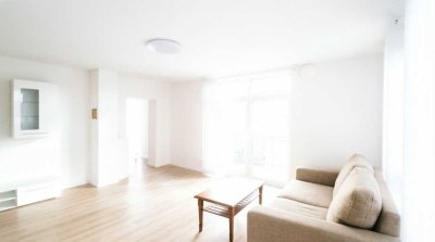Traumwohnung mit sonnige Balkone, Kamin, freien Blick, S-Bahn u. 5 Supermärkte kurze Fußwege
