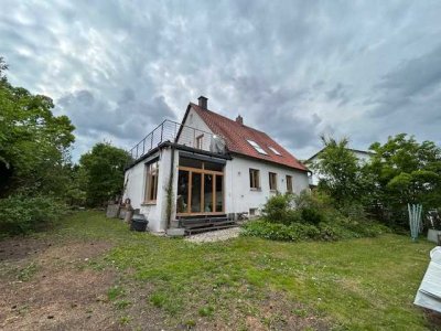 Hier fühlt man sich wohl!  Einfamilienhaus mit Garten sucht nette Mieter