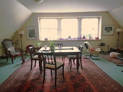 Bendestorf, großzügige DG-Wohnung mit Spitzboden, Stellplatz, von Privat ohne Courtage