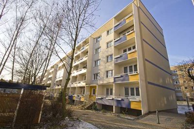 In der Herrichtung! 3-Raumwohnung in der Südstadt mit Balkon!