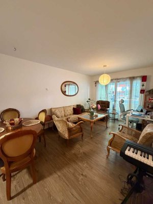 Nachmieter gesucht: 2-Zimmer-Wohnung mit Balkon und Einbauküche in Darmstadt