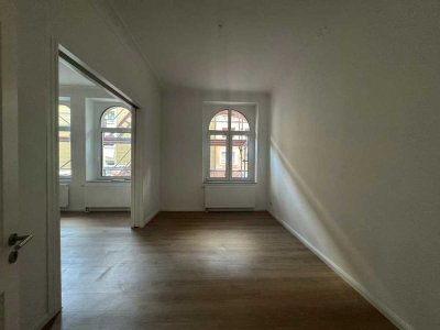 Herrliche Altbau-Wohnung gut angebunden in Hagen! Sanierte 3,0-Zimmer mit Terrasse