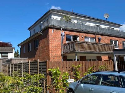 Gepflegte 3-Zimmer-Wohnung mit gr. Balkon, HWR + Abstellraum, EBK + sehr guter Hausgemeinschaft