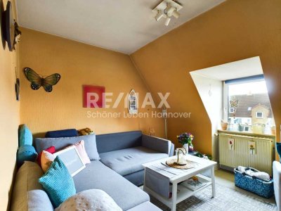 Renditeobjekt - Dachgeschosswohnung mit 35 m² Wohnfläche und Gartennutzung